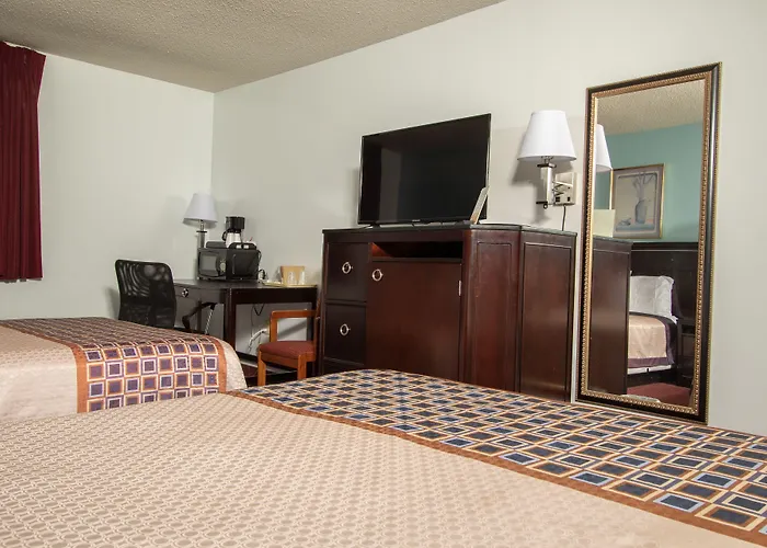 Eastbrook Inn